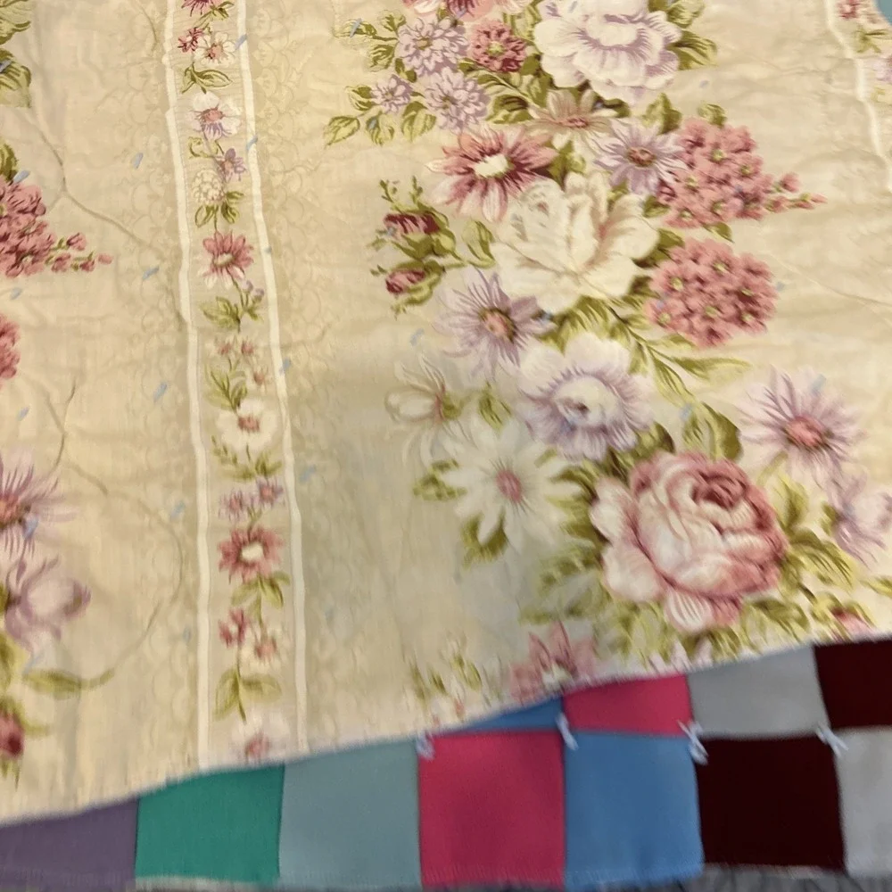 Vintage Handmade Colorful Patchwork Floral Square Quilt 45